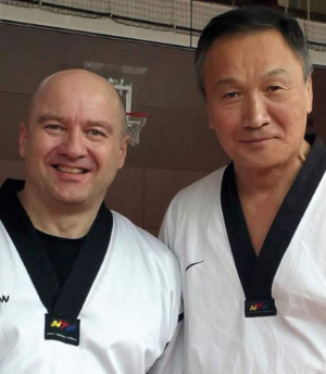 Großmeister Park, Soo-Nam (rechts) und Uwe Wischhöfer (links) in Sindelfingen